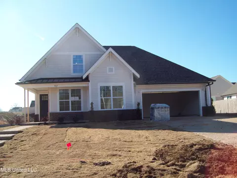 9667 Crape Myrtle Dr, Olive Branch, MS 38654