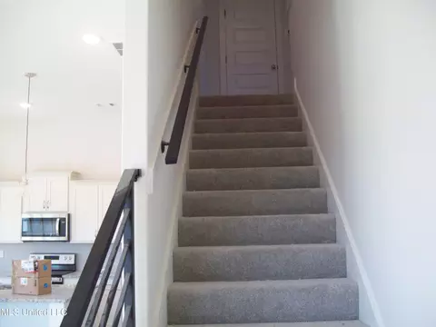 9667 Crape Myrtle Dr, Olive Branch, MS 38654 photo 3