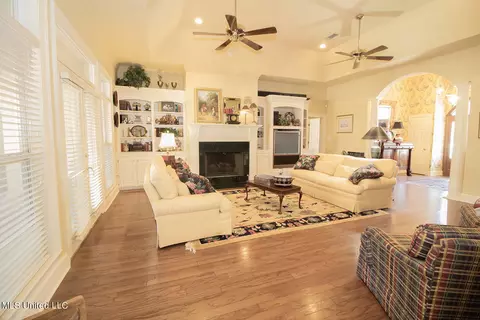 111 Shadia Dr, Clinton, MS 39056 photo 15