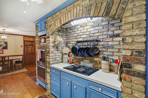 Other - 5247 Meadow Oaks Park Dr, Jackson, MS 39211 photo 1 of 2