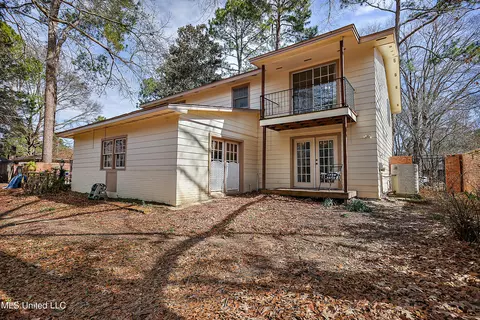 Exterior - 5247 Meadow Oaks Park Dr, Jackson, MS 39211 photo 7 of 7
