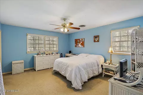 Bedroom - 5247 Meadow Oaks Park Dr, Jackson, MS 39211 photo 1 of 4