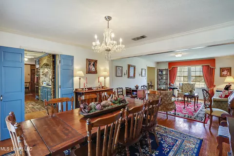 Dining - 5247 Meadow Oaks Park Dr, Jackson, MS 39211 photo 1 of 3