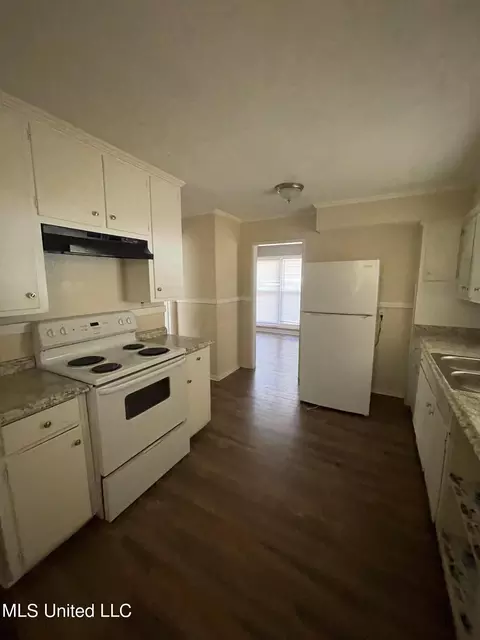 3036 Oak Forest Dr, Jackson, MS 39212 photo 4