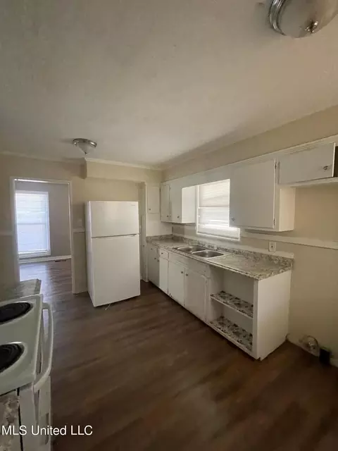 3036 Oak Forest Dr, Jackson, MS 39212 photo 5