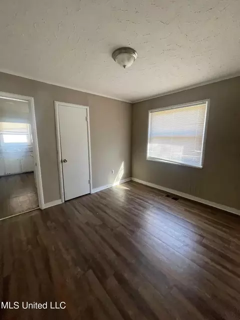 3036 Oak Forest Dr, Jackson, MS 39212 photo 6