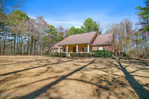 90 Napoleon Cir, Brandon, MS 39047 photo 2