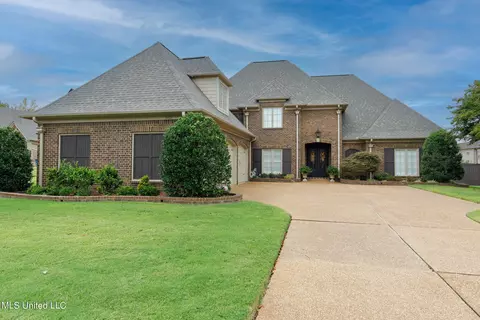 6403 Cody Cv, Olive Branch, MS 38654