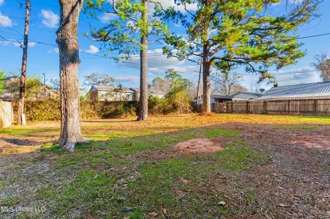 212 Louisa St, Pearl, MS 39208