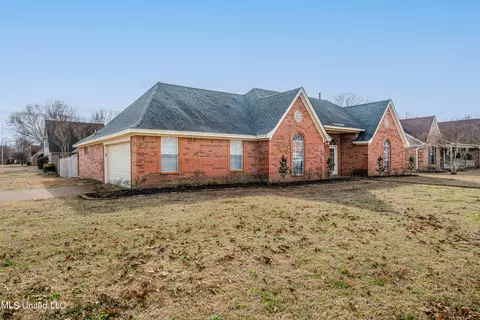 7141 Amber Dr, Olive Branch, MS 38654 photo 2