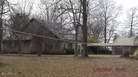 1006 W Magnolia Ave, Shelby, MS 38774