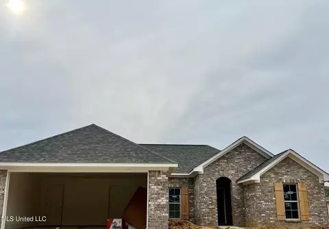 236 Hemimgway Cir, Canton, MS 39046