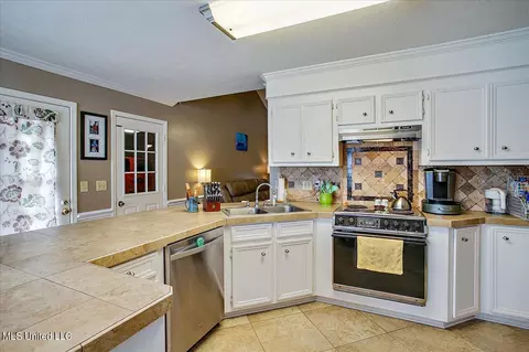 149 Oak Ridge Cir, Madison, MS 39110 photo 10