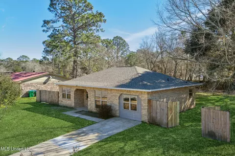 2013 Clemson Cir, Gautier, MS 39553