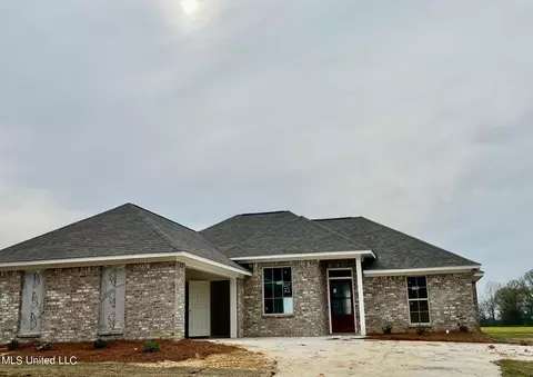 242 Hemingway Cir, Canton, MS 39046