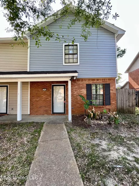 15 Northtown Rd #B, Jackson, MS 39211