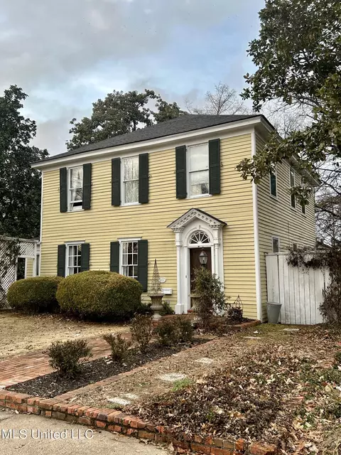 249 Clark St, Clarksdale, MS 38614