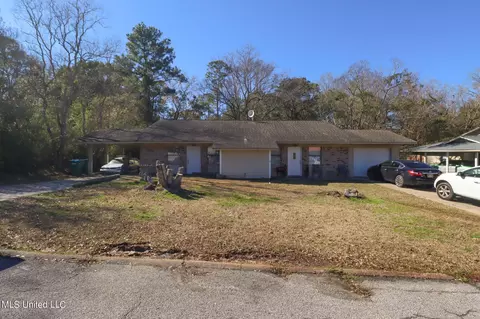 13041 Andy Dr, Gulfport, MS 39503