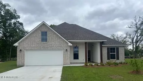 2 Eliza Ln, Long Beach, MS 39560
