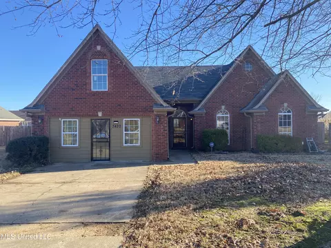 7420 Jennifer Dr, Horn Lake, MS 38637