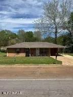 711 W Main St, Senatobia, MS 38668