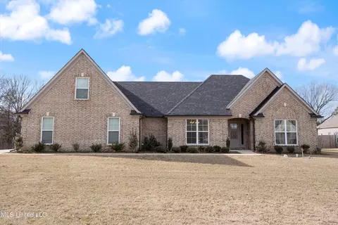 104 Oak Manor Dr, Coldwater, MS 38618