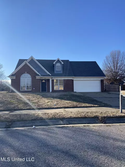 7295 Jennifer Dr, Horn Lake, MS 38637