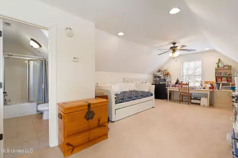 Bedroom - 1371 Broady Rd, Nesbit, MS 38651 photo 5 of 5