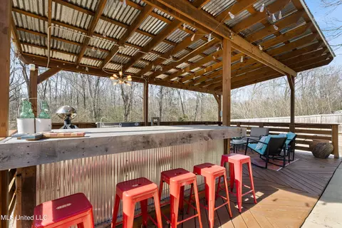 Exterior - 1371 Broady Rd, Nesbit, MS 38651 photo 5 of 14