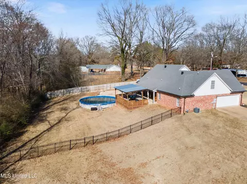 Exterior - 1371 Broady Rd, Nesbit, MS 38651 photo 12 of 14