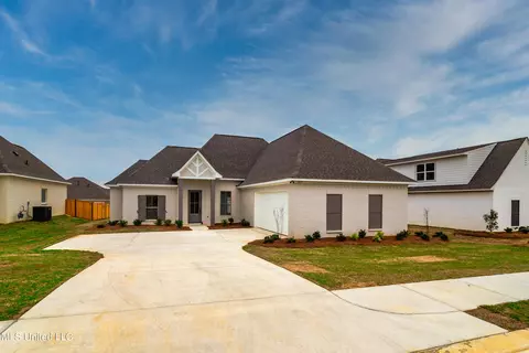 835 Glenwild Cir, Canton, MS 39046