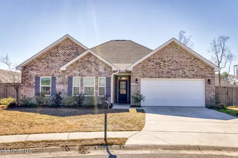 152 Oyster Catcher Cv, Ocean Springs, MS 39564