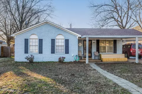 8043 Cedarbrook Dr, Southaven, MS 38671