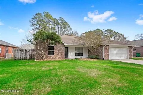 3500 N 7th St, Ocean Springs, MS 39564