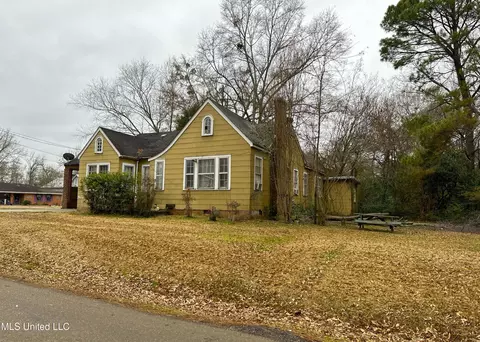 224 S Monroe St, Canton, MS 39046 photo 4