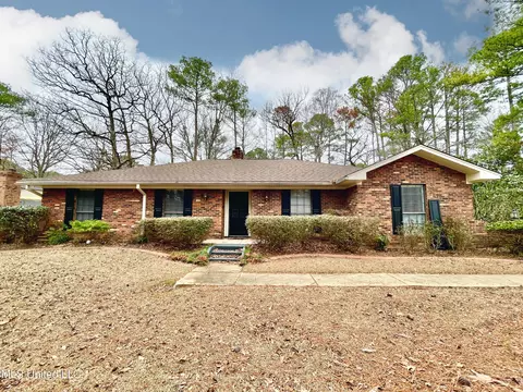 102 Heron Ct, Brandon, MS 39047