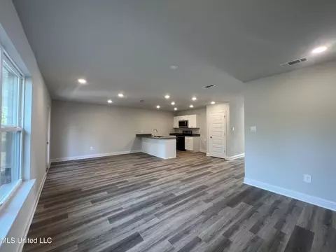 9042 Holly Cv, Biloxi, MS 39532 photo 9