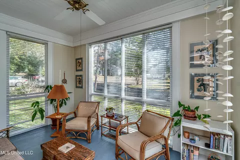 Living - 850 Fairview St, Jackson, MS 39202 photo 3 of 3