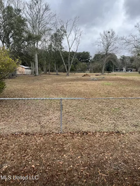 0000 Joe Beth Ter, Gautier, MS 39553