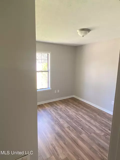 Other - 319 Red Oak Dr, Jackson, MS 39212 photo 3 of 9
