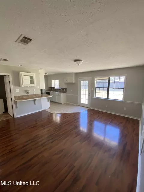 Other - 319 Red Oak Dr, Jackson, MS 39212 photo 2 of 9