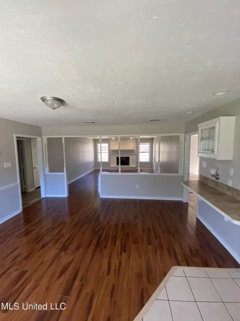 Other - 319 Red Oak Dr, Jackson, MS 39212 photo 7 of 9