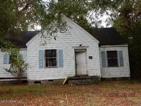 1426 Dansby St, Jackson, MS 39204