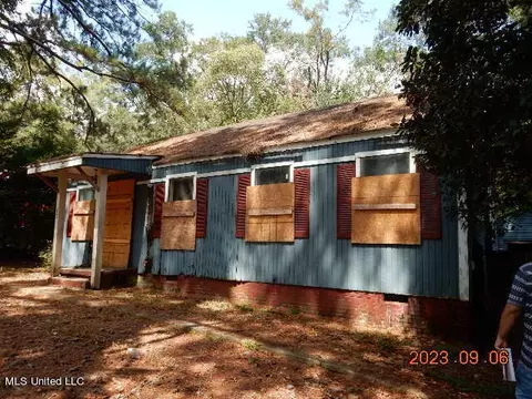 1426 Dansby St, Jackson, MS 39204 photo 4