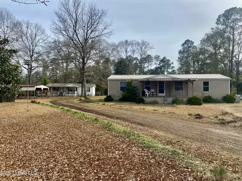 5131 Eden Pl, Biloxi, MS 39532