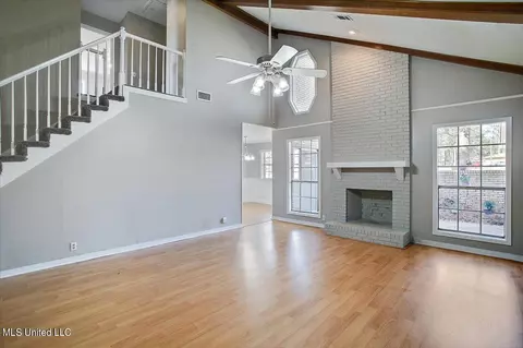 Living - 312 Wild Cedar Pl, Brandon, MS 39042 photo 2 of 2