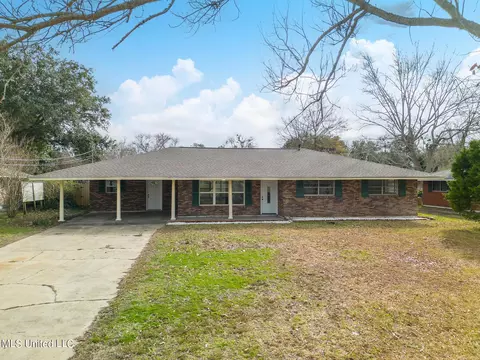 332 Lynwood Cir, Long Beach, MS 39560