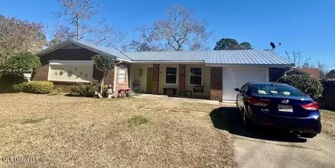 Exterior - 7500 Reston Dr, Biloxi, MS 39532 photo 3 of 7