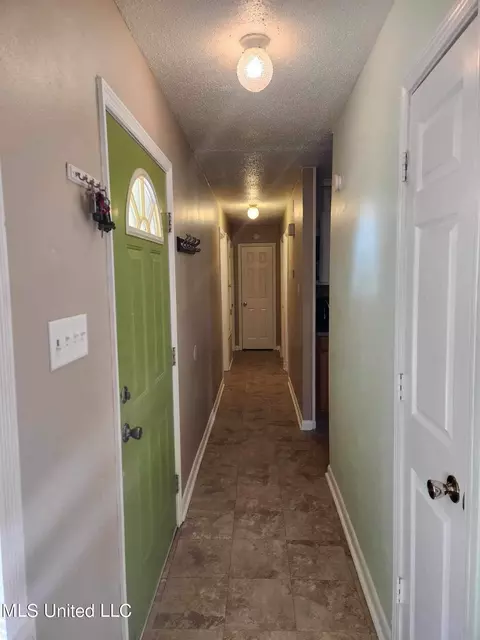 Entry Way - 7500 Reston Dr, Biloxi, MS 39532 photo 1 of 1