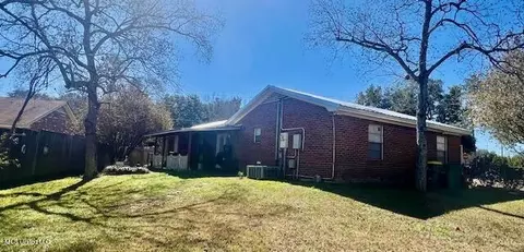 Exterior - 7500 Reston Dr, Biloxi, MS 39532 photo 4 of 7